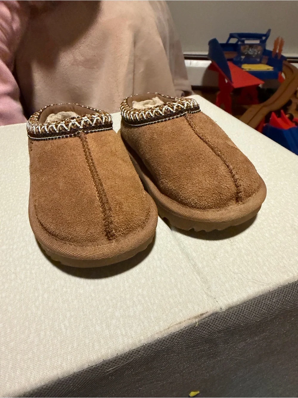UGG size pull